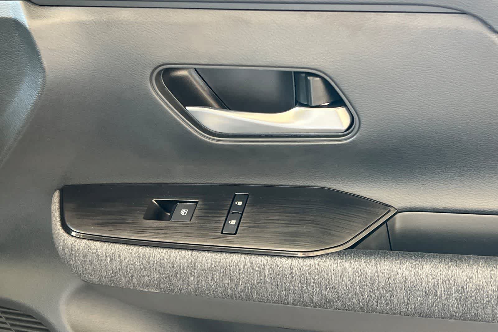 Used 2026 Nissan Kicks SV FWD image 19