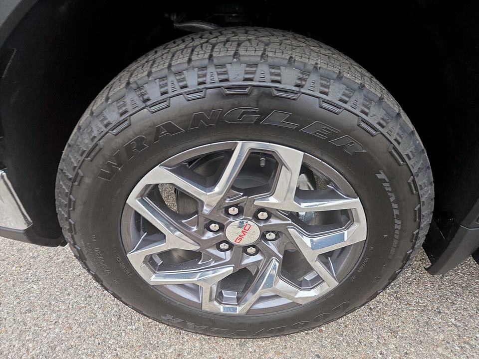 New 2026 GMC Sierra 1500 SLT w/ SLT Premium Package image 36