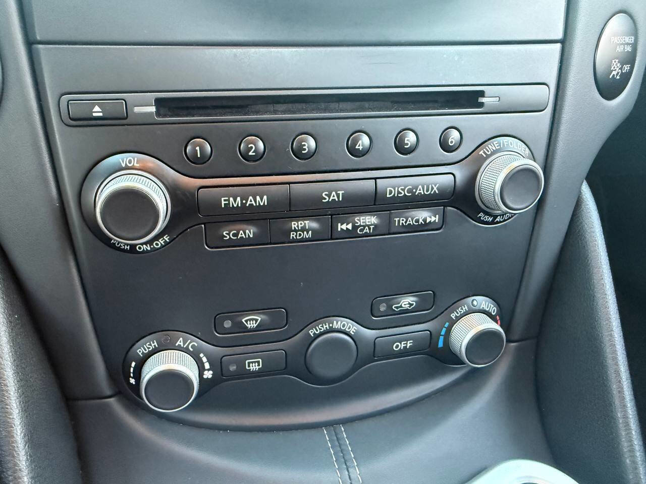 Used 2016 Nissan 370Z Coupe image 20