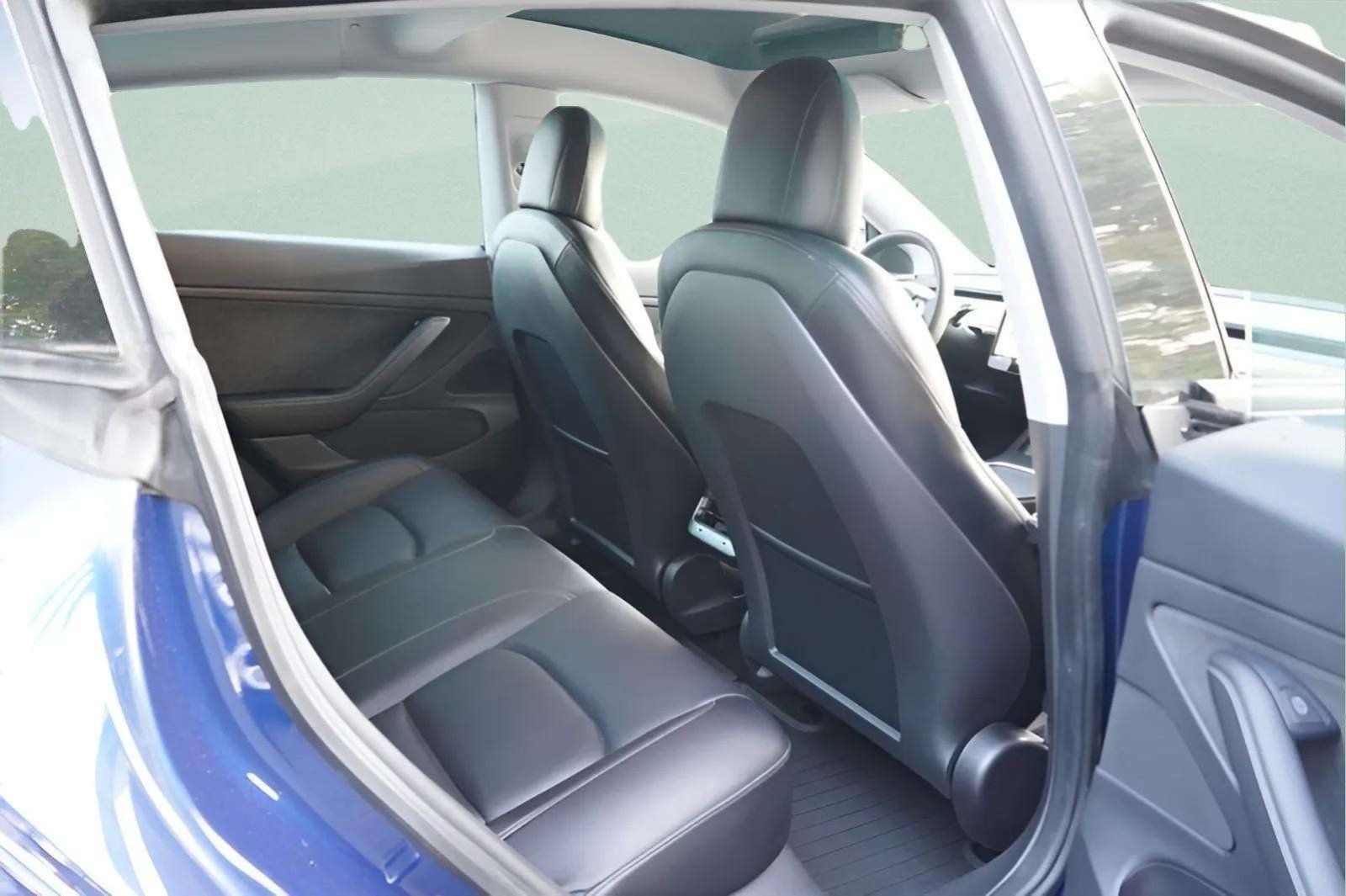 Used 2021 Tesla Model 3 Standard Range Plus image 32