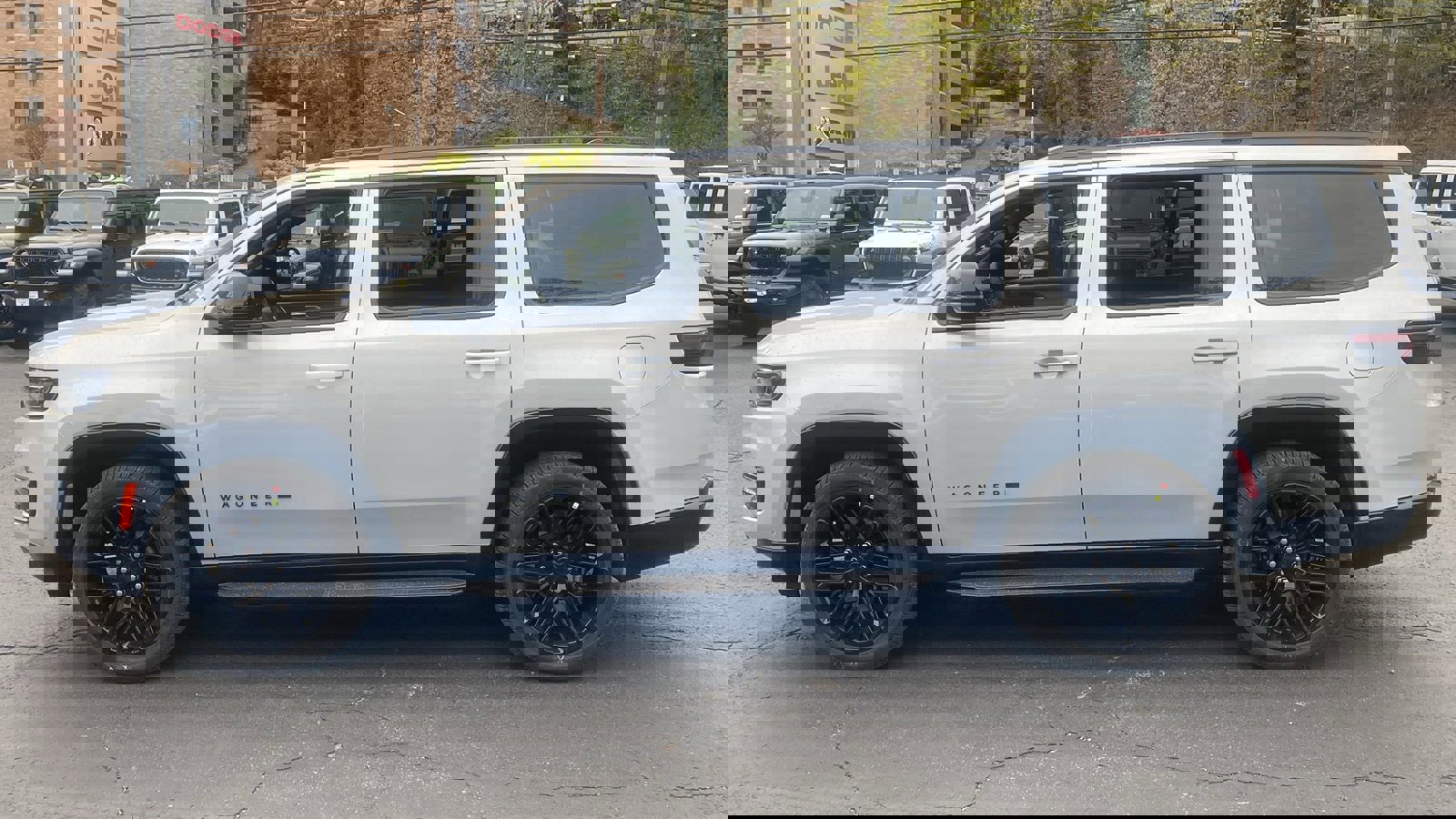 New 2025 Jeep Wagoneer Series II w/ Premium Group I image 4