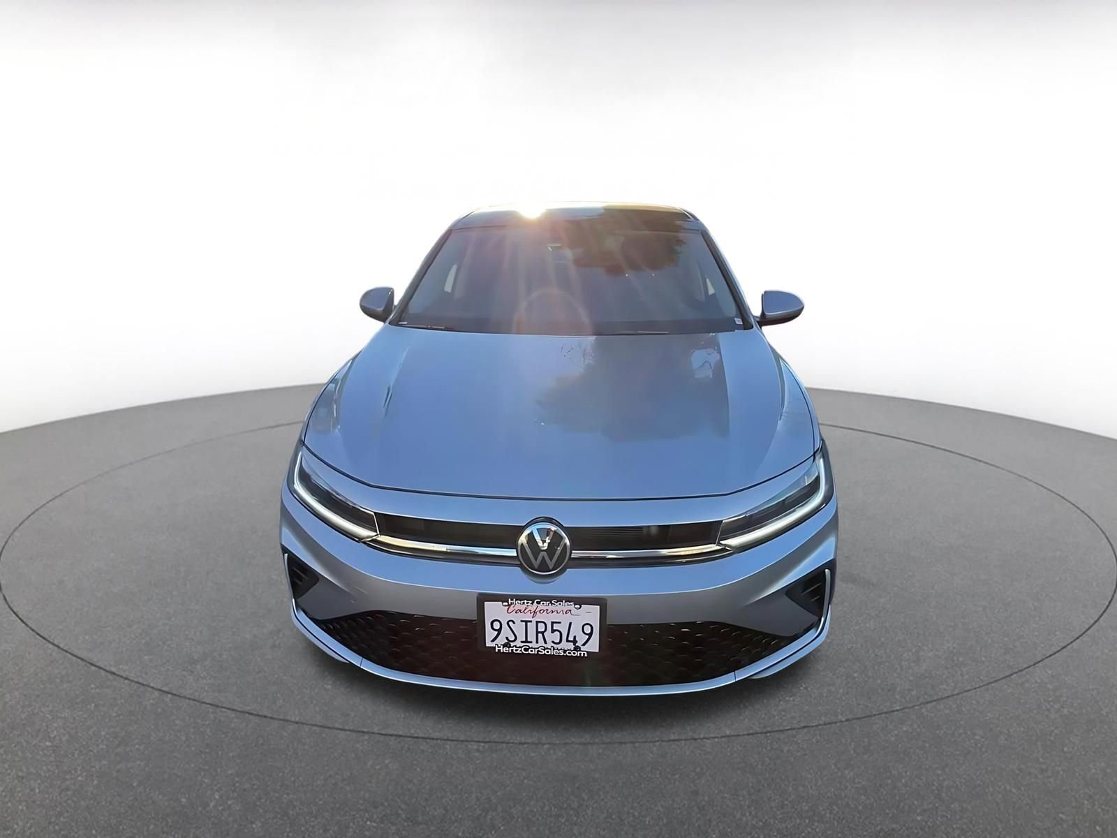 Used 2025 Volkswagen Jetta SE image 4