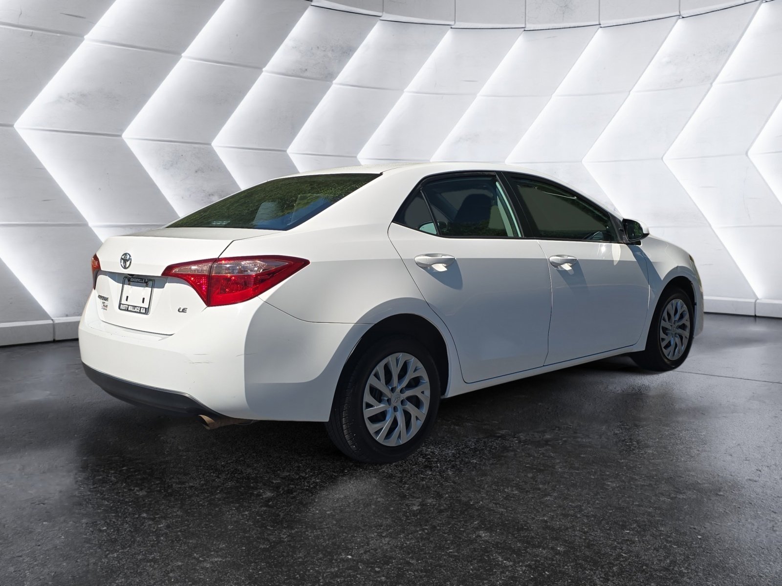 Used 2019 Toyota Corolla LE FWD image 5