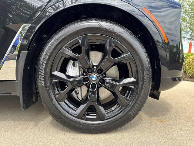 Used 2025 BMW X7 xDrive40i AWD/4WD image 32