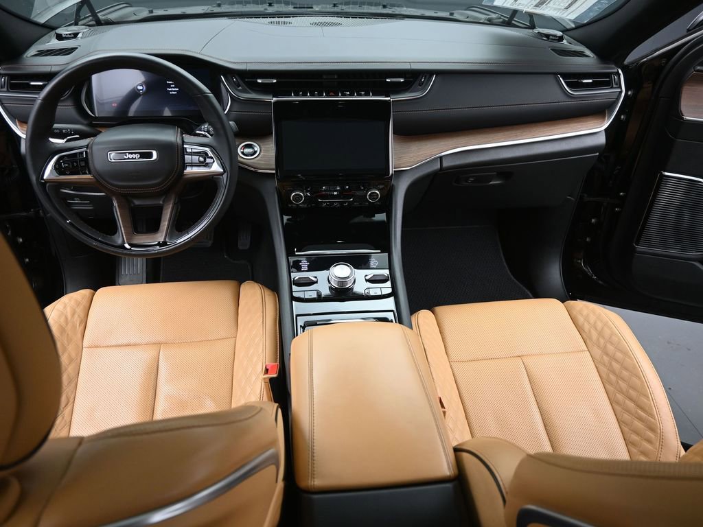 Used 2024 Jeep Grand Cherokee L Summit image 25