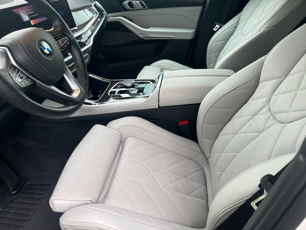 Used 2025 BMW X5 xDrive40i AWD/4WD image 10