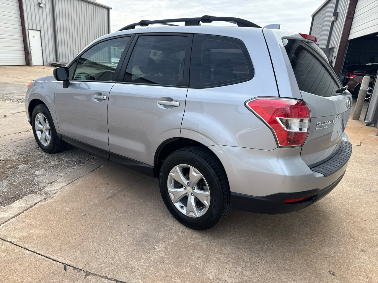 Used 2016 Subaru Forester 2.5i w/ Alloy Wheel Package image 14