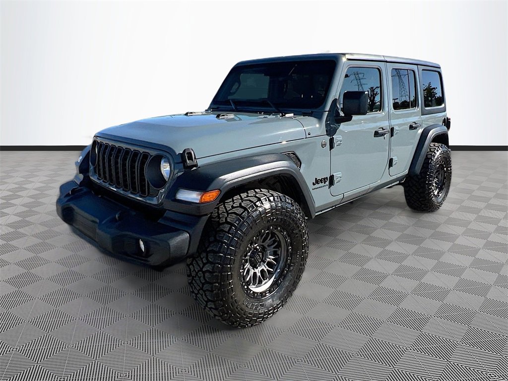 Used 2024 Jeep Wrangler Sport S image 3
