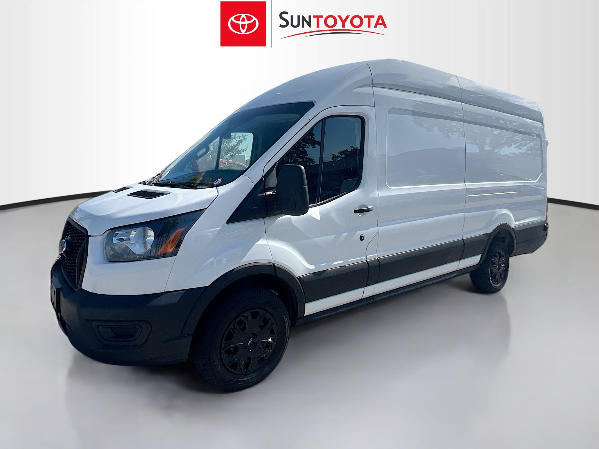 Used 2024 Ford Transit 250 148 High Roof Extended w/ Load Area Protection Package RWD image 9