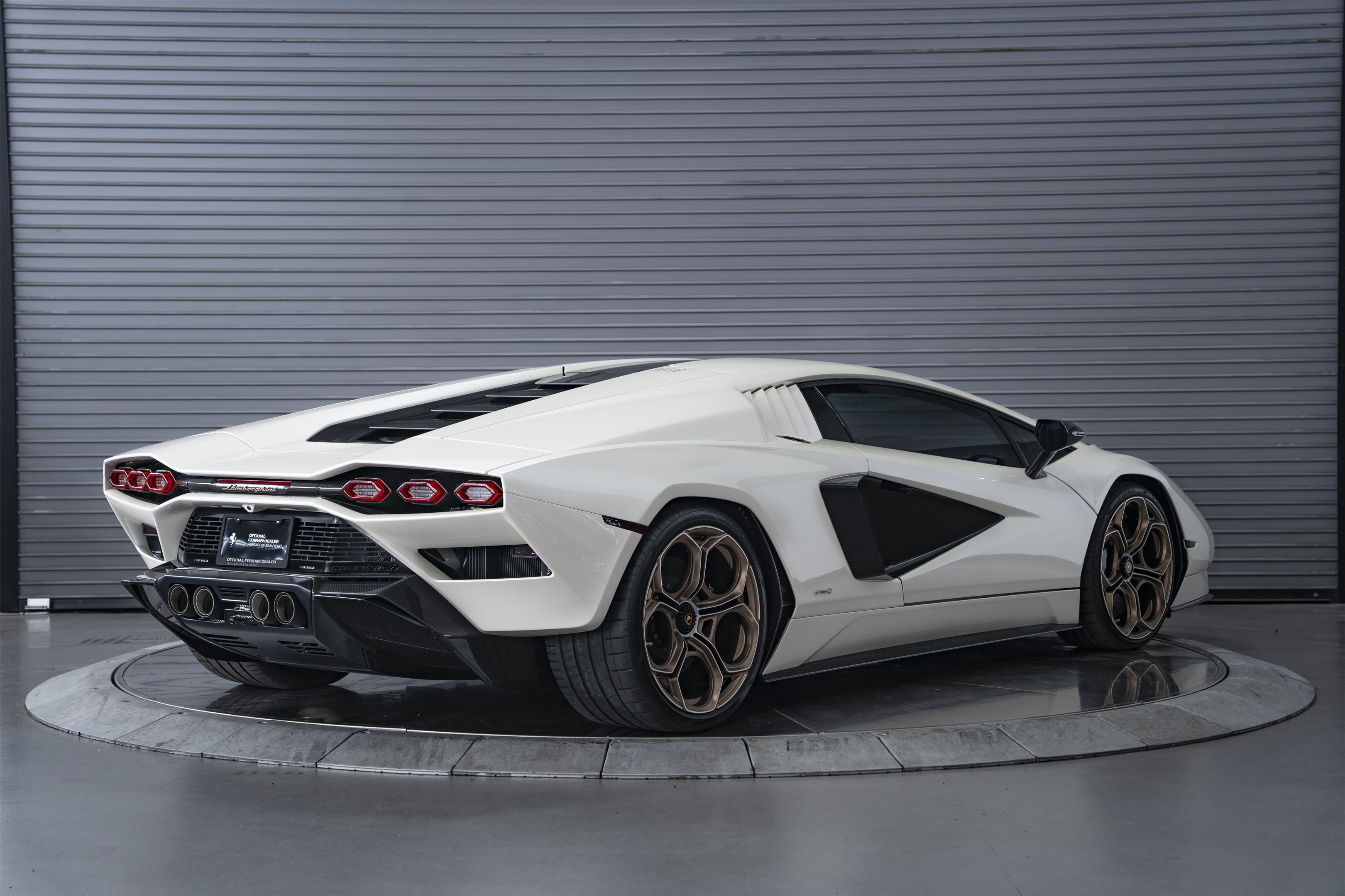 Used 2022 Lamborghini Aventador Countach AWD/4WD image 5