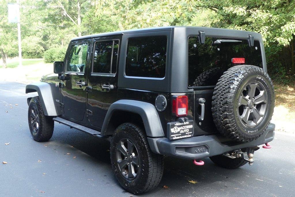 Used 2018 Jeep Wrangler Unlimited Rubicon AWD/4WD image 3
