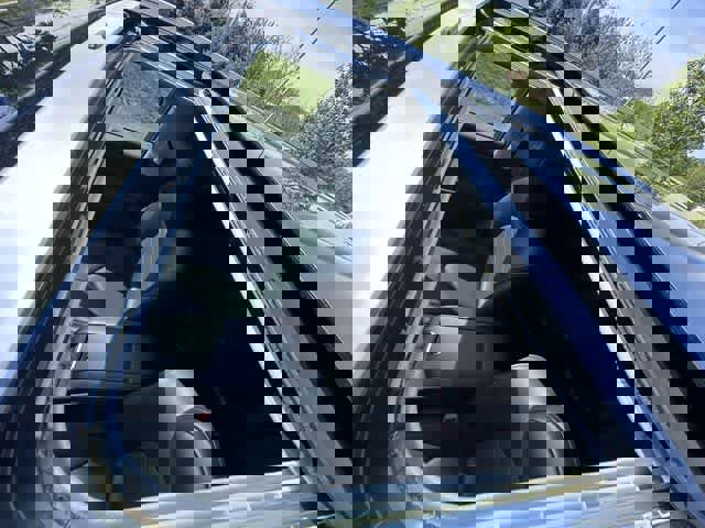 Used 2024 Toyota Highlander XLE AWD/4WD image 6