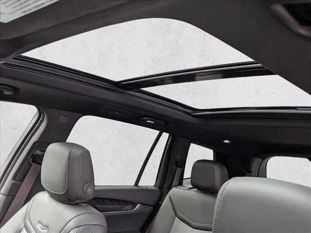 Used 2025 Cadillac XT6 Premium Luxury FWD image 17