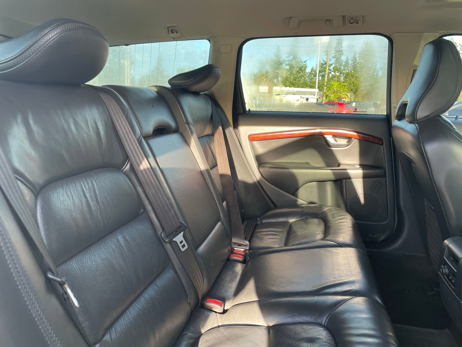 Used 2008 Volvo XC70 3.2 image 29