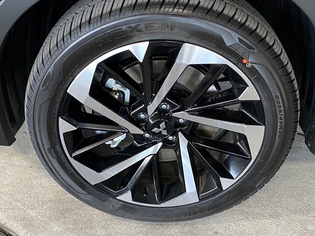 New 2023 Mitsubishi Outlander SEL image 18