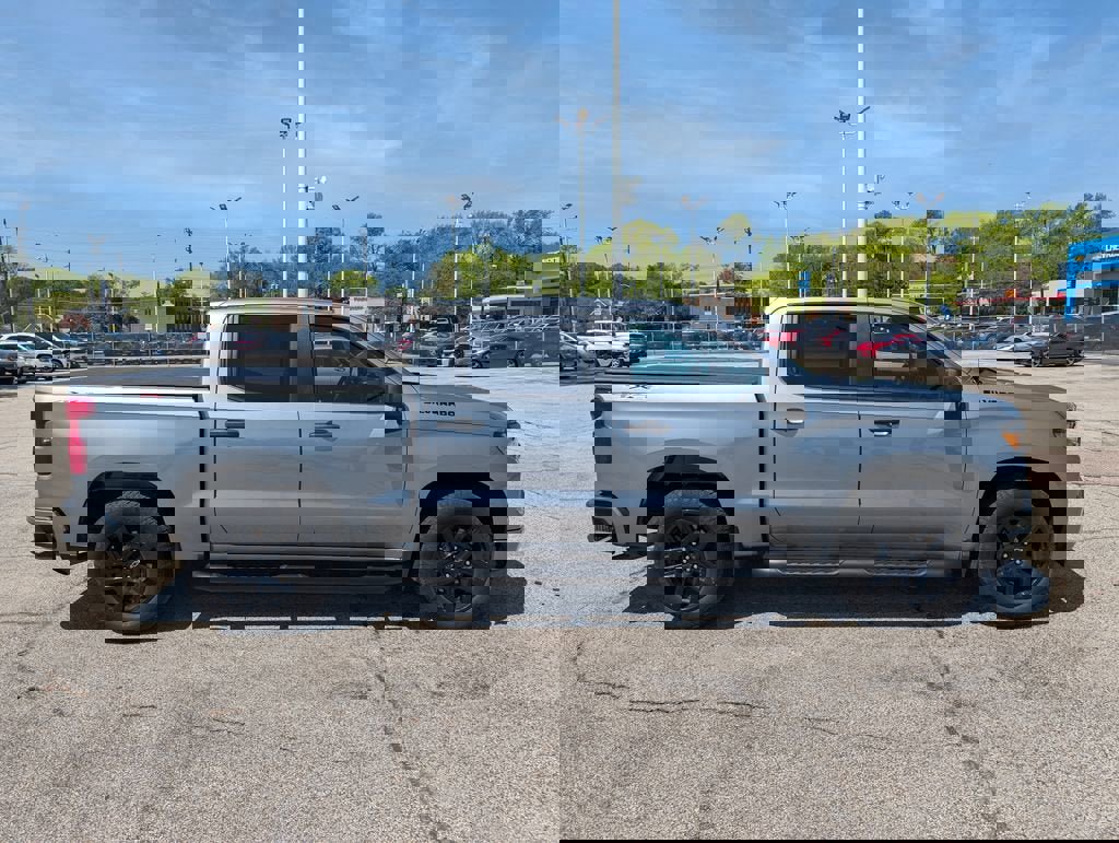 Certified 2024 Chevrolet Silverado 1500 Custom w/ Turbomax Blackout Package AWD/4WD image 5