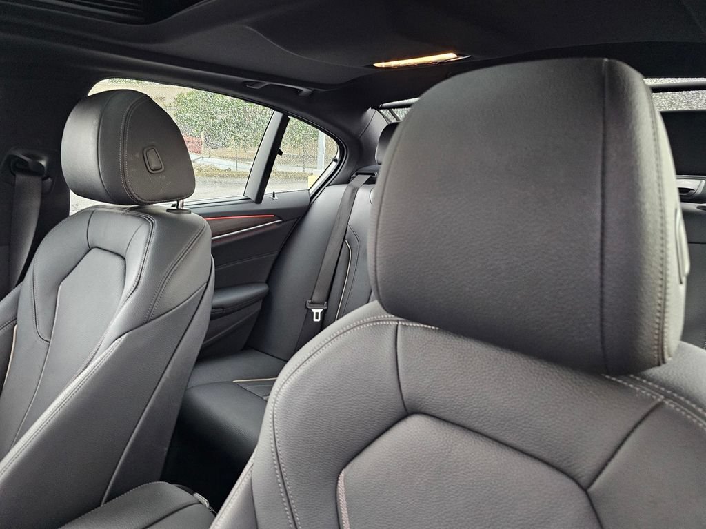 Used 2023 BMW 530i w/ Premium Package RWD image 16