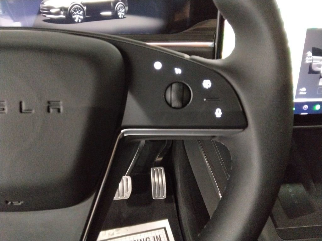 Used 2026 Tesla Model X image 14