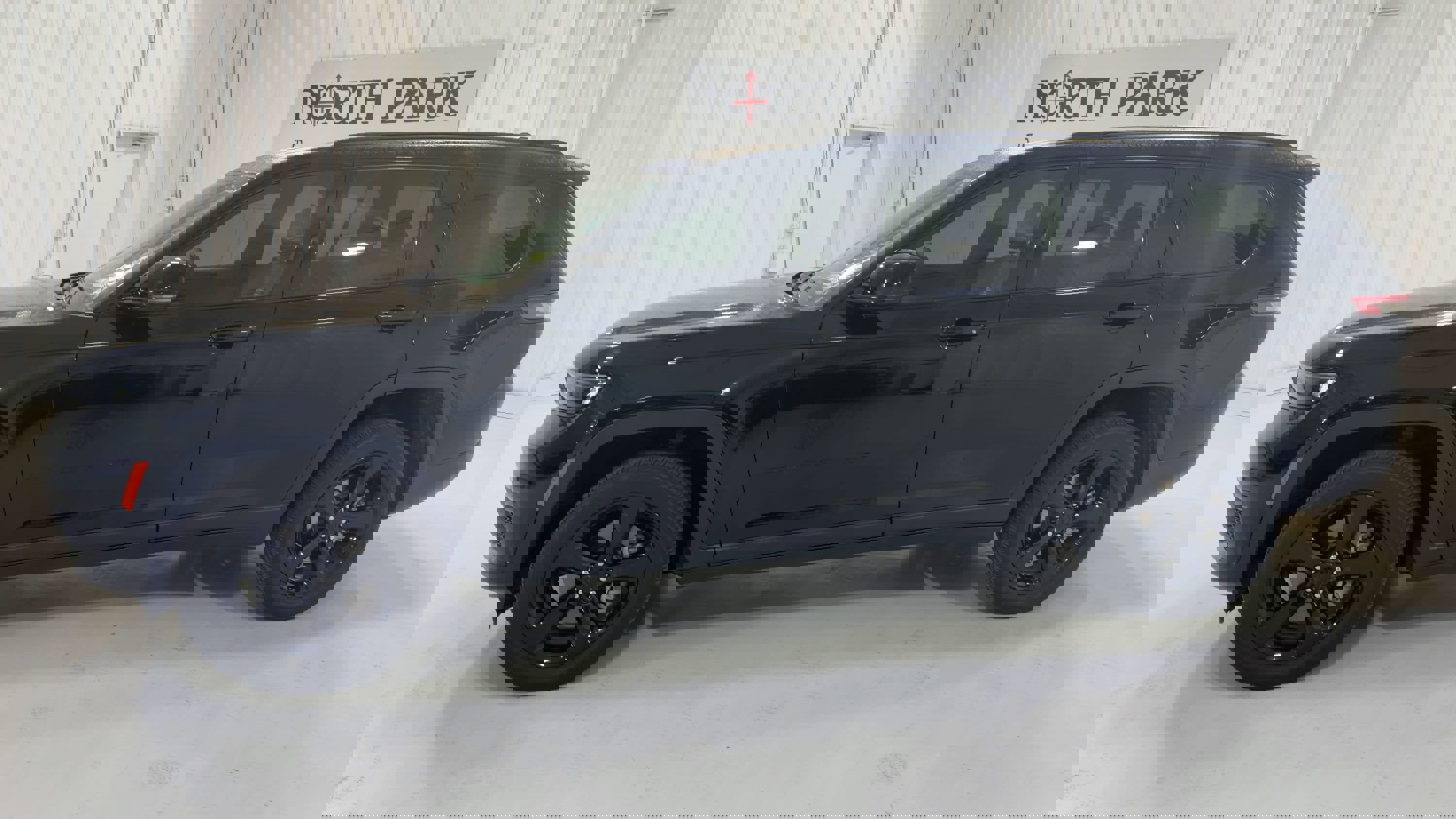 Used 2023 Jeep Grand Cherokee L Laredo image 6