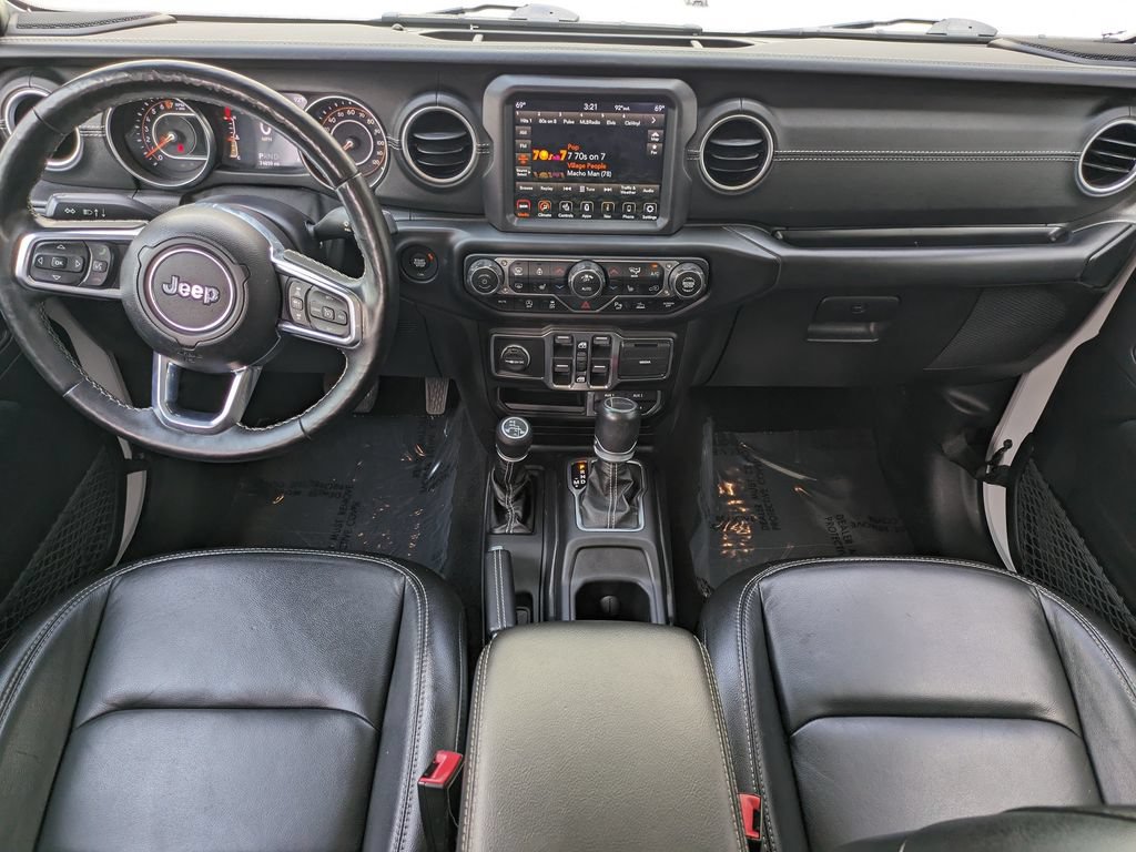 Used 2020 Jeep Gladiator Overland AWD/4WD image 11