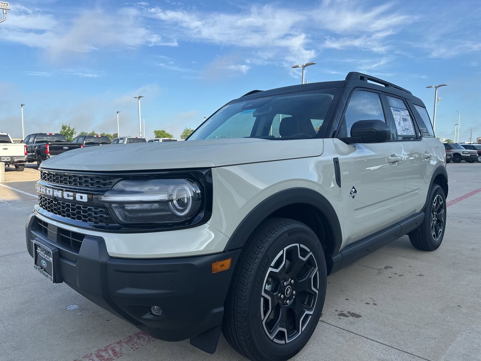 New 2025 Ford Bronco Sport Outer Banks image 3