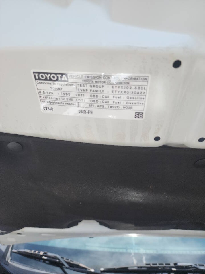Used 2014 Toyota RAV4 Limited w/ Technology Package AWD/4WD image 19