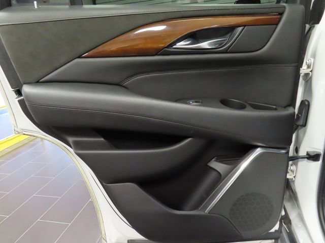 Used 2019 Cadillac Escalade Premium Luxury w/ LPO, Radiant Package image 10