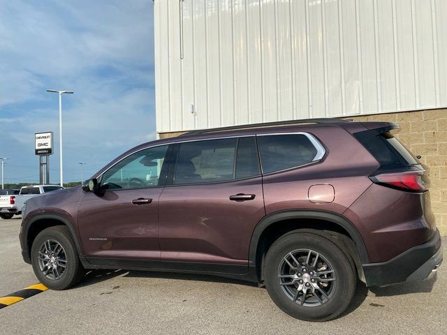 Used 2025 GMC Acadia Elevation image 8