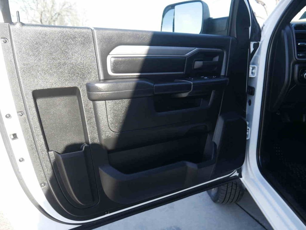 Used 2022 RAM 3500 Tradesman image 23