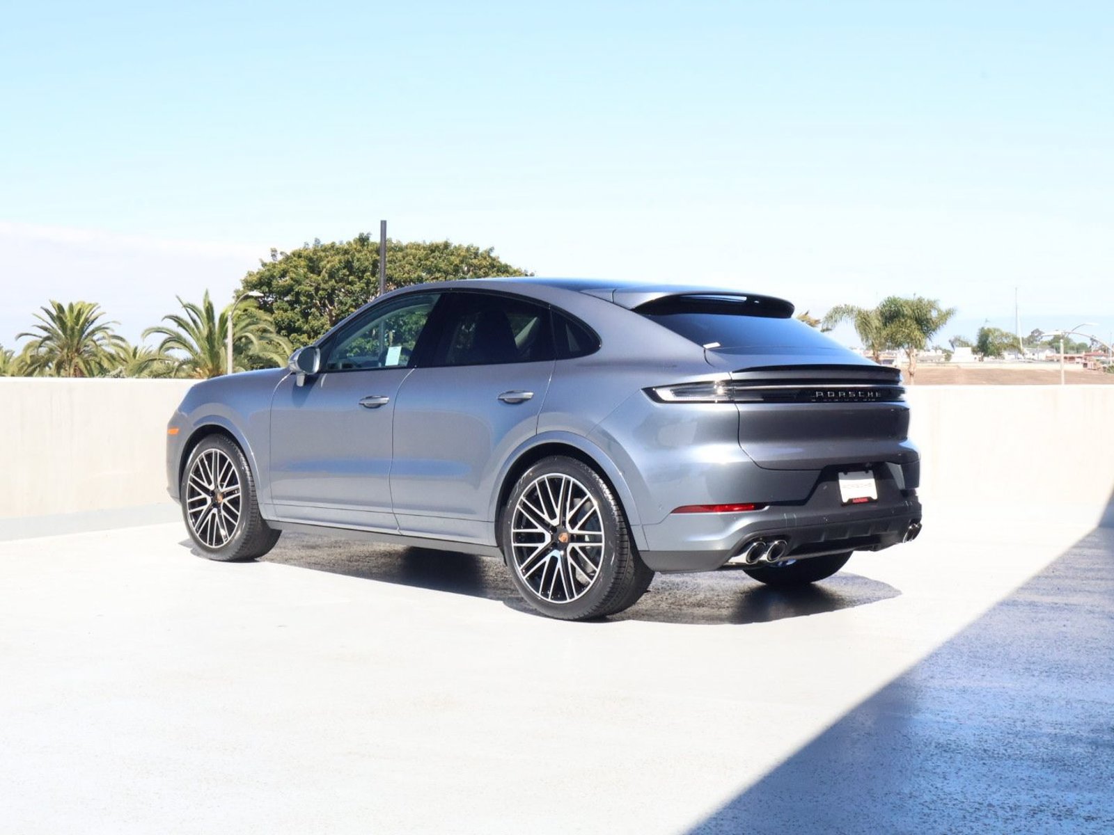 New 2026 Porsche Cayenne Coupe AWD/4WD image 3