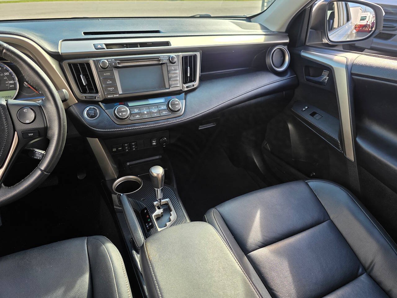 Used 2013 Toyota RAV4 Limited FWD image 16