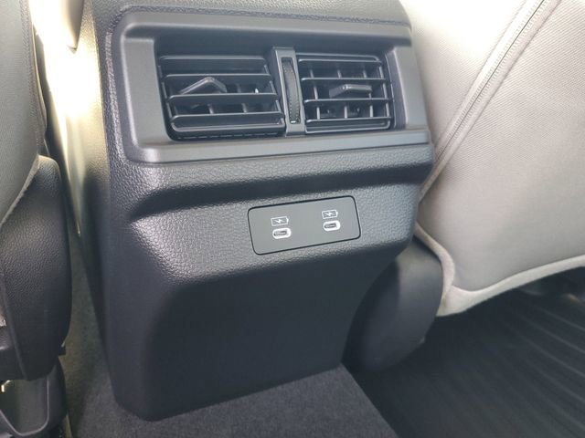 Used 2025 Honda Accord SE image 9