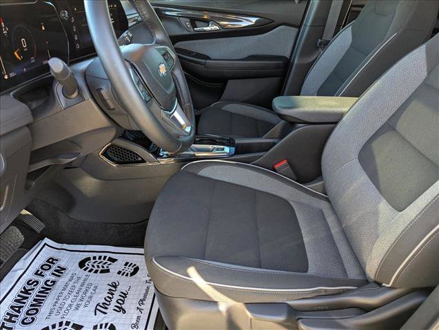 Used 2024 Chevrolet TrailBlazer LT w/ LT Cold Weather Package image 12