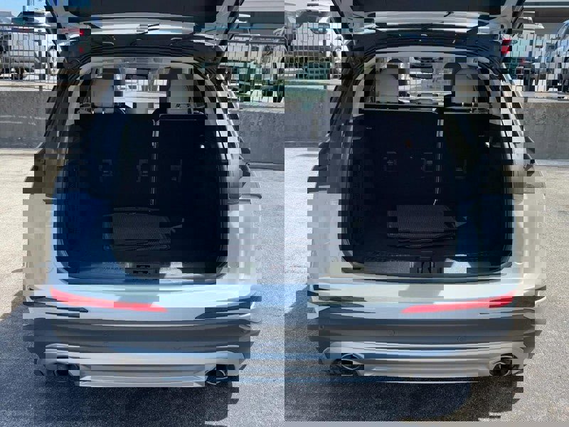 Used 2025 Lincoln Corsair FWD image 5