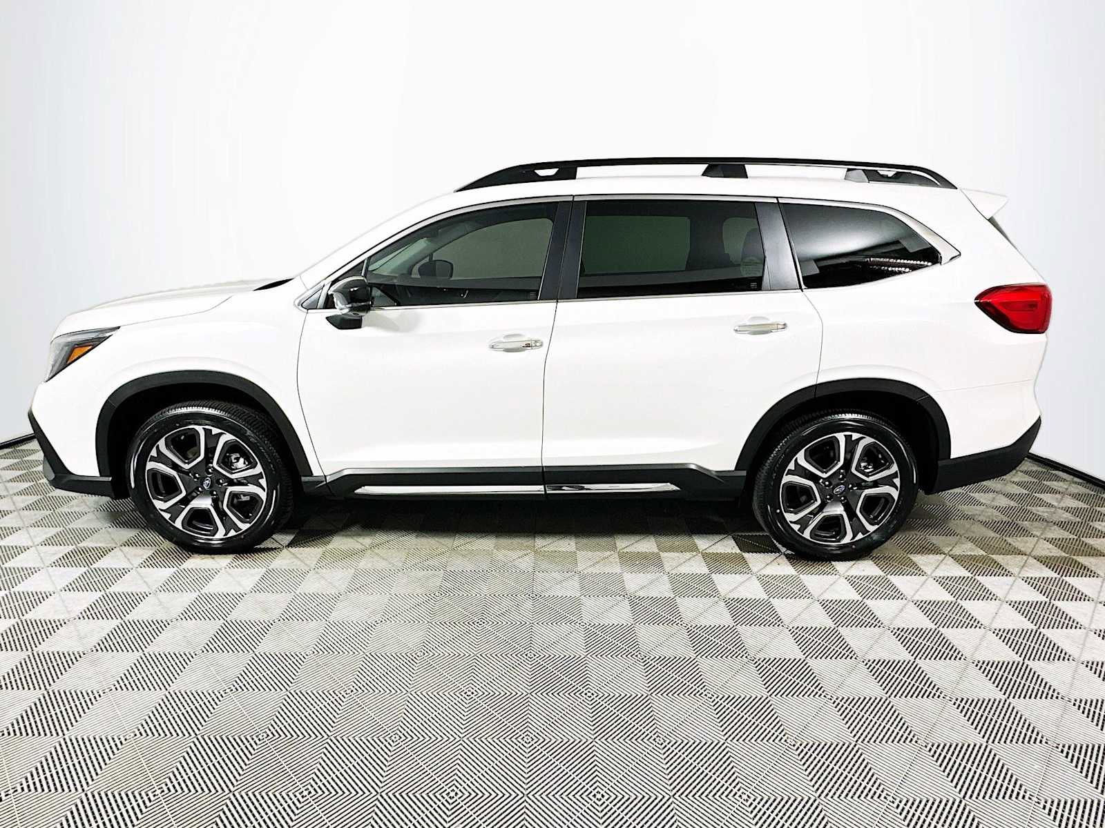 New 2026 Subaru Ascent Touring image 4