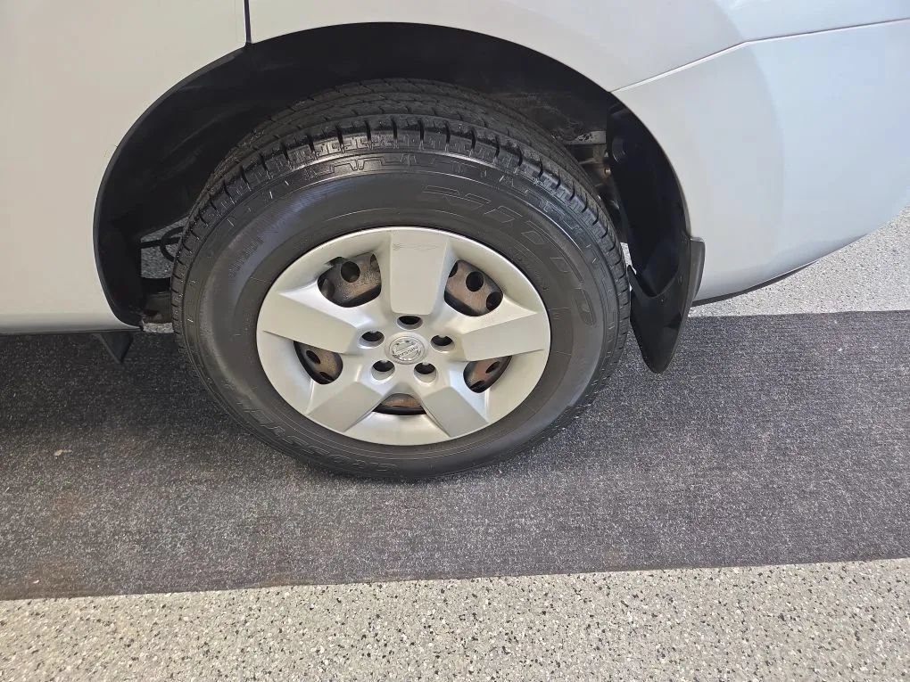 Used 2015 Nissan Rogue S FWD image 11