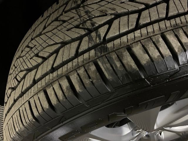 Used 2025 Buick Enclave Preferred image 39