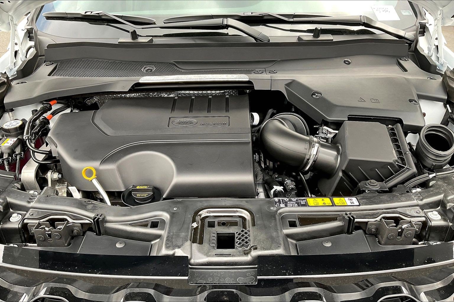 New 2026 Land Rover Discovery Sport Landmark AWD/4WD image 15