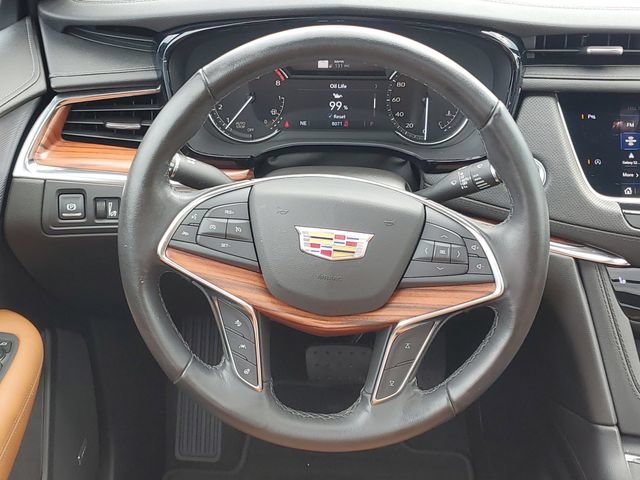 Used 2021 Cadillac XT5 Premium Luxury w/ LPO, Floor Liner Package FWD image 13