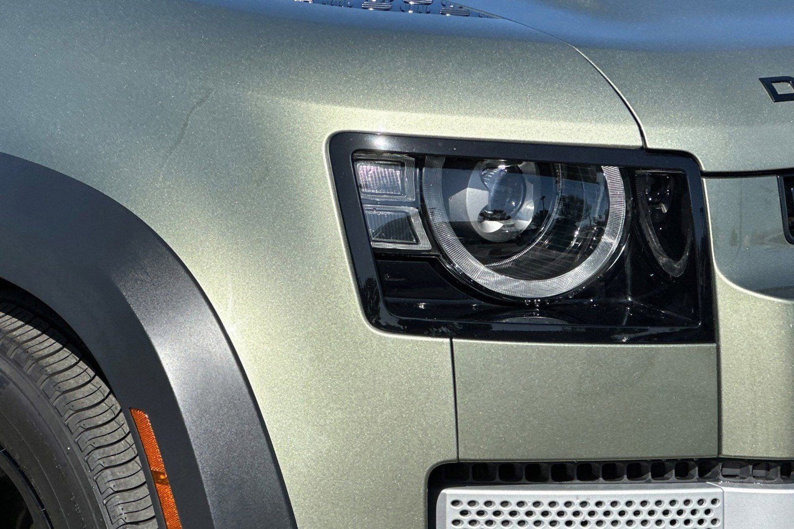 Used 2020 Land Rover Defender 110 HSE image 11
