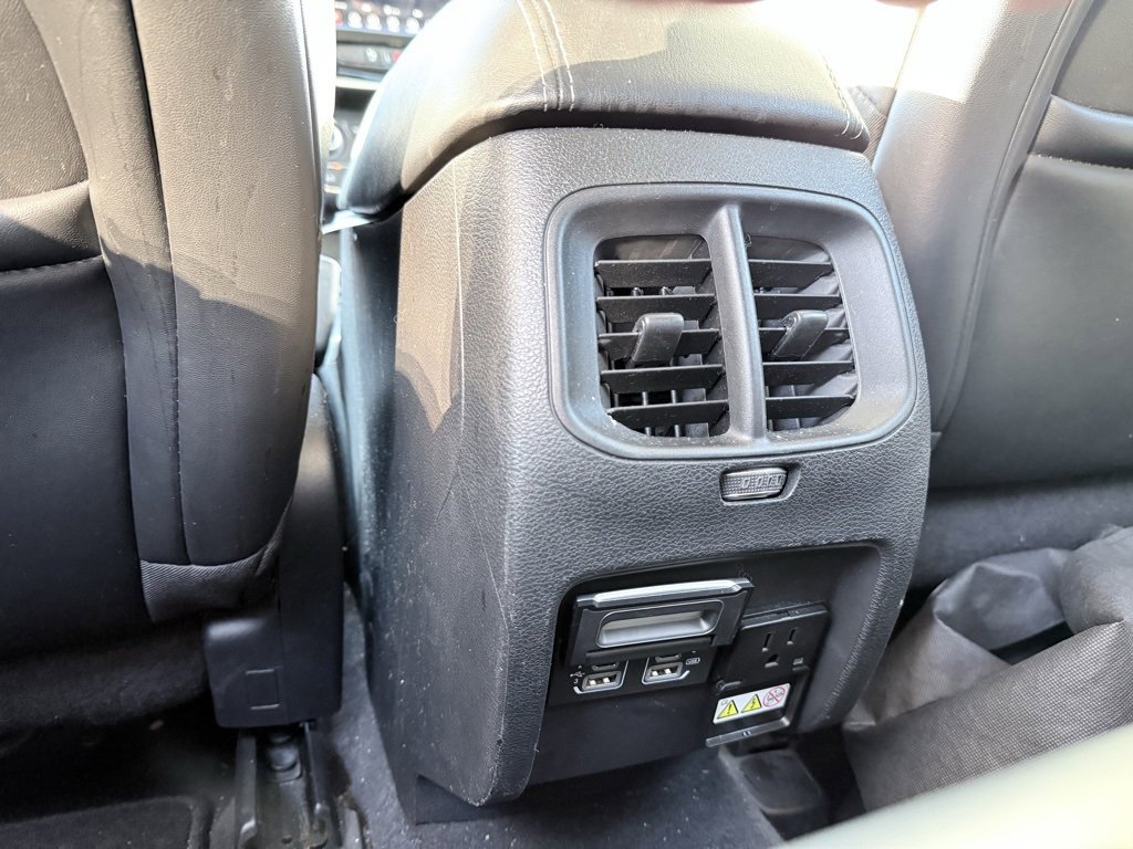 Used 2020 Jeep Cherokee Limited image 25