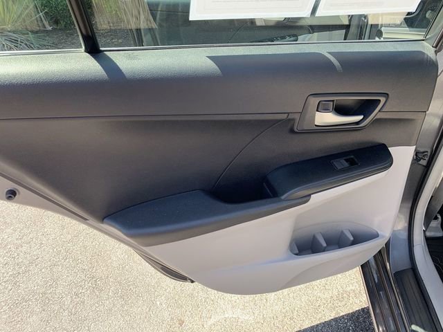 Used 2012 Toyota Camry LE FWD image 15