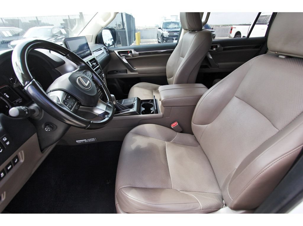 Used 2022 Lexus GX 460 Luxury w/ Off Road Package AWD/4WD image 6