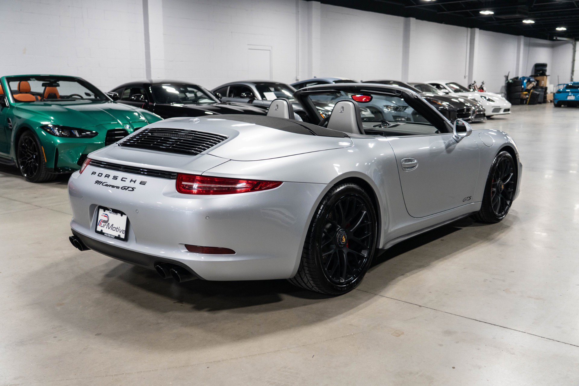 Used 2015 Porsche 911 Carrera GTS RWD image 17