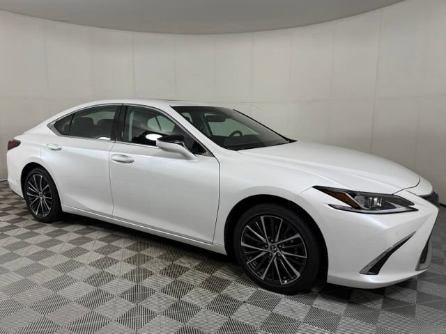 Used 2025 Lexus ES 350 w/ Premium Package FWD image 11