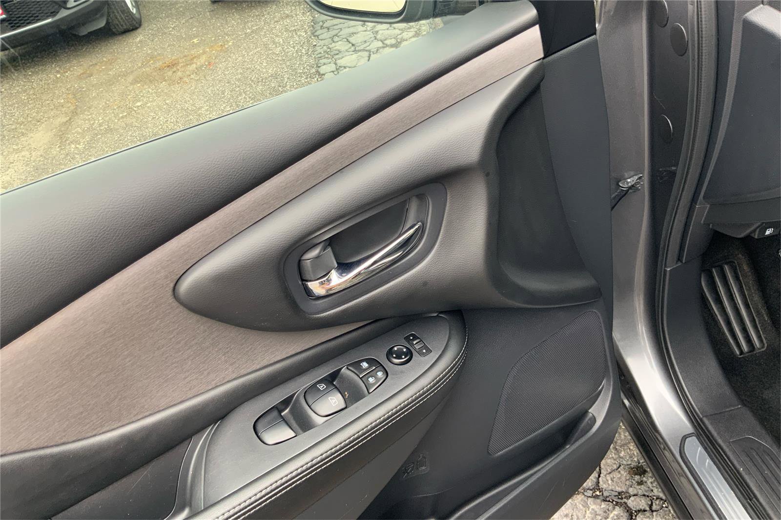 Used 2023 Nissan Murano SV AWD/4WD image 20