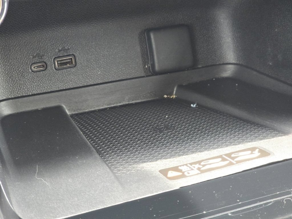 Used 2024 Chevrolet Traverse LT w/ LPO, Floor Liner Package AWD/4WD image 7