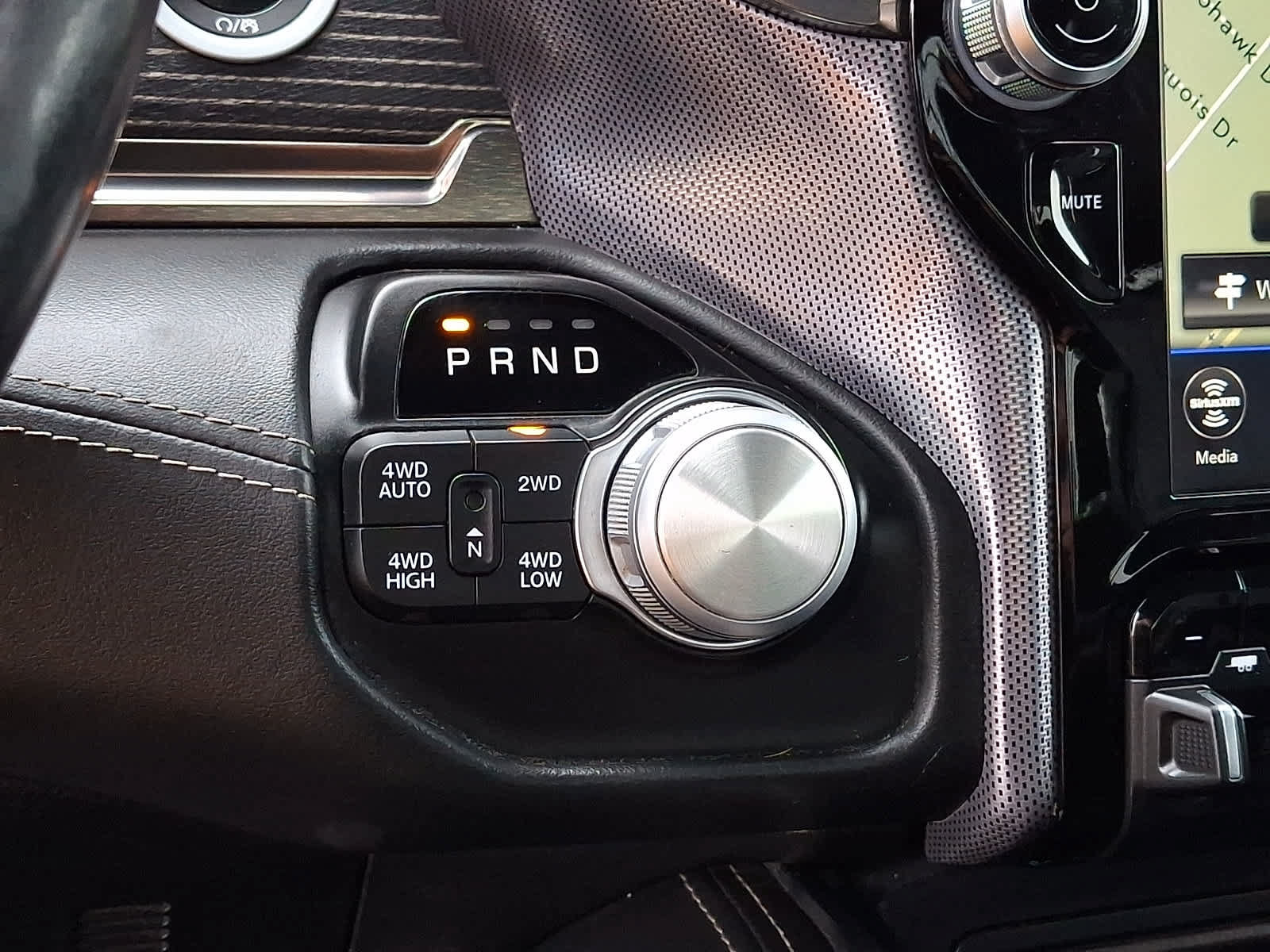 Used 2019 RAM 1500 Limited AWD/4WD image 17