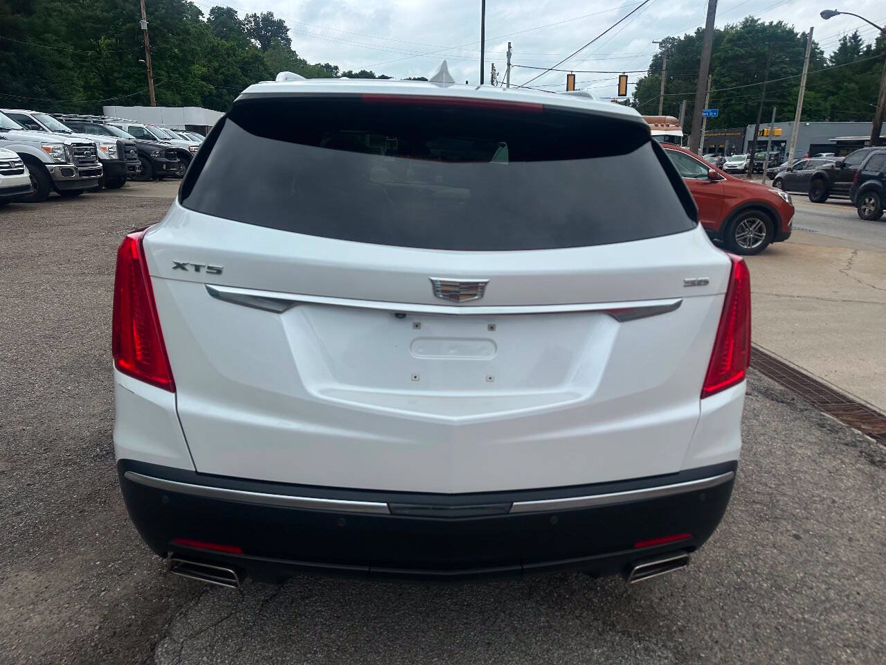 Used 2019 Cadillac XT5 Luxury AWD/4WD image 5