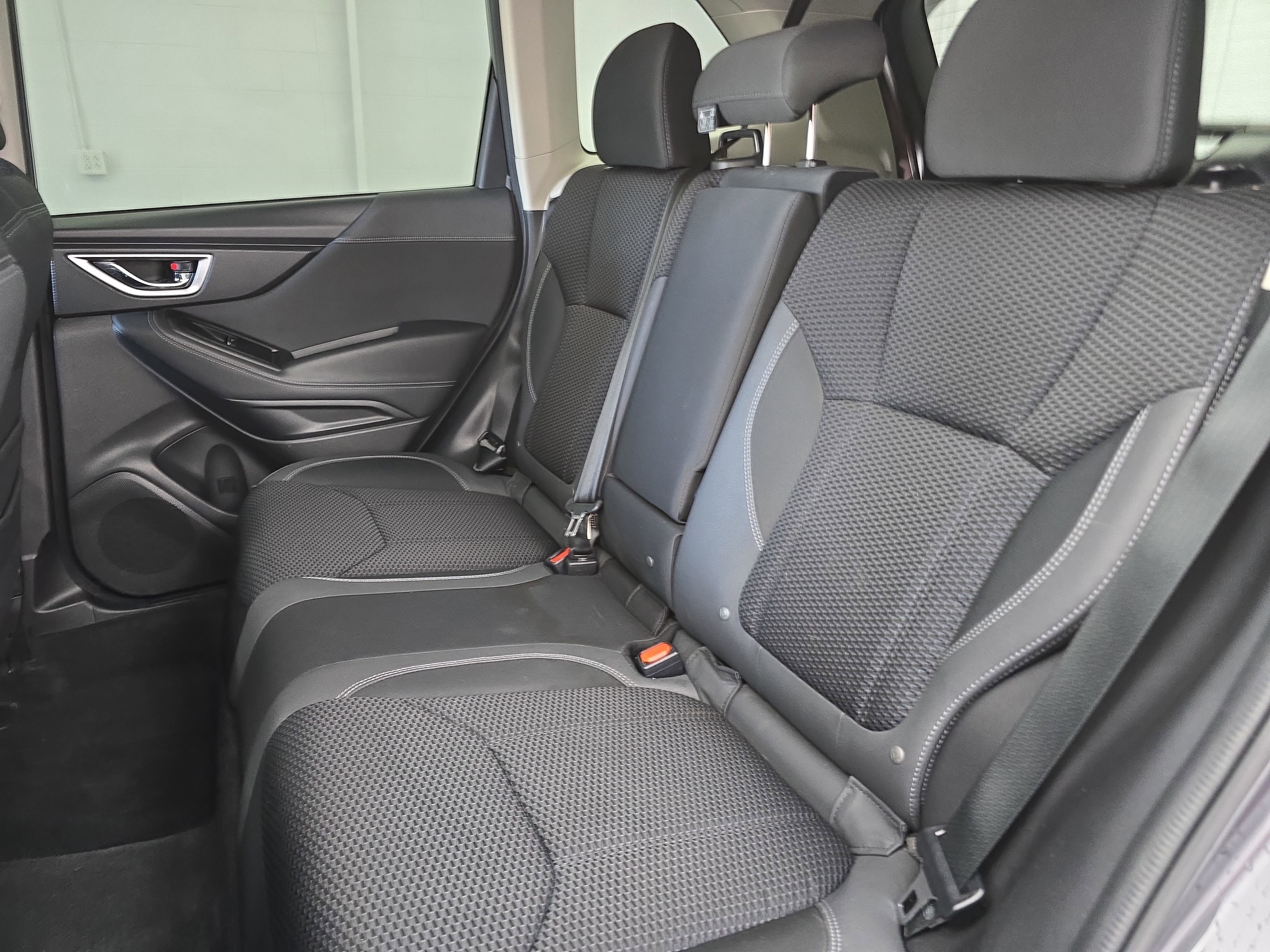 Used 2020 Subaru Forester Premium image 14